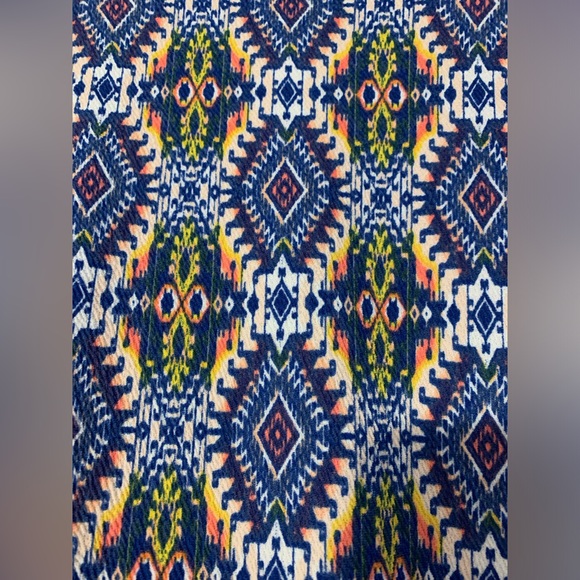 Bundle of 2 beautiful lularoe dresses. Size M - Picture 9 of 9